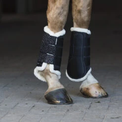 Beenbeschermers Horsegear Levy Zwart -Default Template 3 beenbeschermers horsegear levy zwart 1500x1500 101963