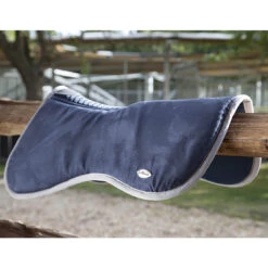 Onderlegger LeMieux Wither Relief Memory Foam Donkerblauw -Default Template 3 onderlegger lemieux wither relief memory foam donkerblauw 1500x1500 123133