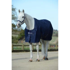 Staldeken Bucas Irish Extra 300gr Donkerblauw-zilver -Default Template 3 staldeken bucas irish extra 300gr donkerblauw zilver 1500x1500 133286