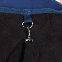 Staldeken Friesian Horse By Horsegear 160gr Donkerblauw -Default Template 3 staldeken friesian horse by horsegear 160gr donkerblauw 1500x1500 173349