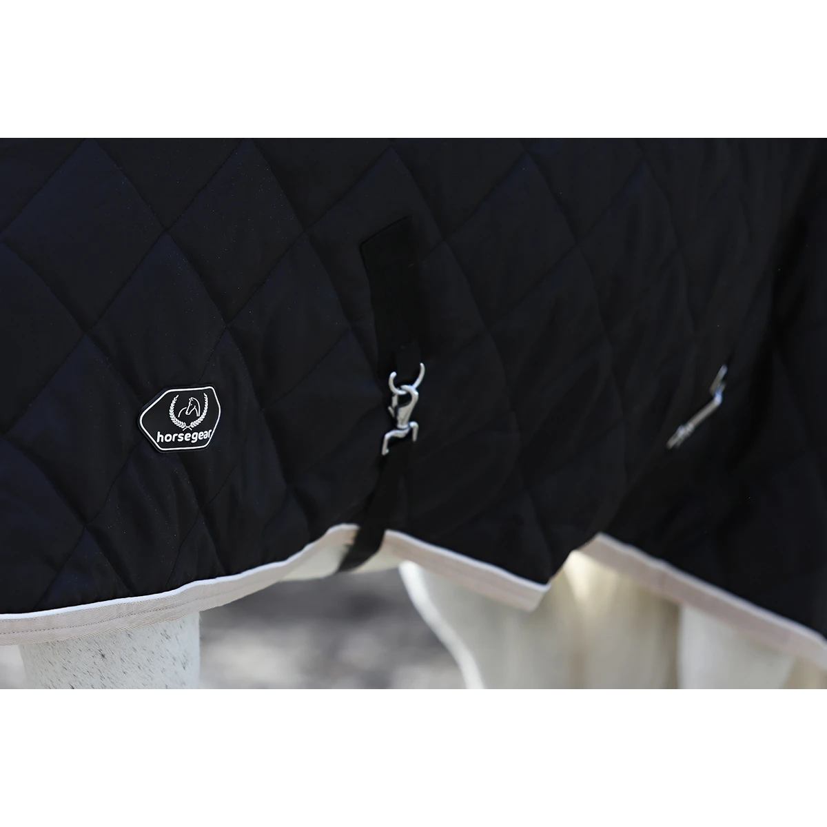 Staldeken Horsegear Lodix 150gr Black-beige 6 Staldeken Horsegear Lodix 150gr Black-beige - Afbeelding 6