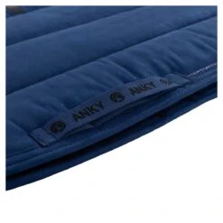 Zadeldek Anky Anatomic Tech Middenblauw -Default Template 3 zadeldek anky anatomic tech middenblauw 1500x1500 170124