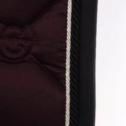 Zadeldek Equestrian Stockholm Black Raven Paars 14 Zadeldek Equestrian Stockholm Black Raven Paars -Default Template 3 zadeldek equestrian stockholm black raven paars 1500x1500 180626