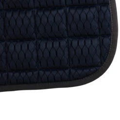 Zadeldek LeMieux Carbon Mesh Air Cc Square Donkerblauw 6 Zadeldek LeMieux Carbon Mesh Air Cc Square Donkerblauw -Default Template 3 zadeldek lemieux carbon mesh air cc square donkerblauw 1500x1500 123002