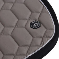 Zadeldek QHP Eldorado Lichtbruin -Default Template 3 zadeldek qhp eldorado lichtbruin 1500x1500 101835