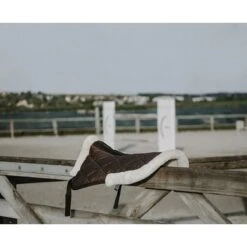 Zadelonderlegger Equithème Pro Air Bruin -Default Template 3 zadelonderlegger equitheme pro air bruin 1500x1500 179672